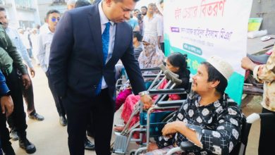 ডিসি জাহিদুলের মানবিক সহায়তা